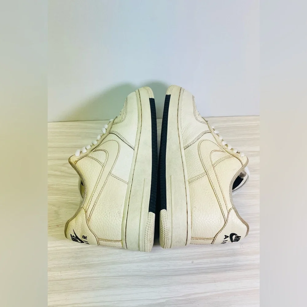 Nike  Air Force 1 low Cream/black Men’s Size US 8 #A02409-100